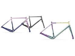 Rama gravel ACCENT Freak Carbon v2 set