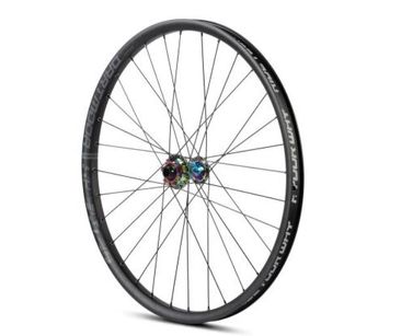 Koło przednie DARTMOOR Shield 26'' czarne anodowane z piastą w kolorze petrol 32h