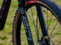 Rower Accent  Razzcal Carbon XT Di2 + ebon - 4