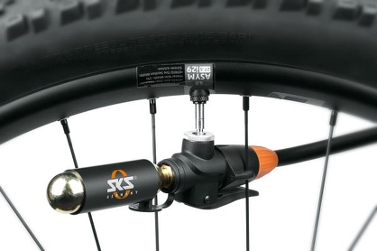 Końcówka węża SKS TUBELESS HEAD SET + łyżki i 2 naboje 16g